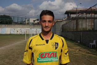 Luigi Cestrone autore del terzo gol di giornata (foto Marcello Librace)