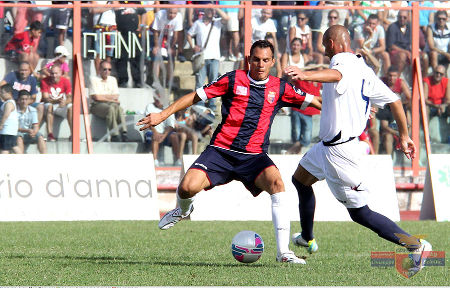 Teramo-Casertana, novità per Ugolotti: Varriale in attacco