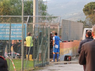 la contestazione dei tifosi a fine gara
