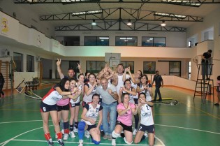 La squadra Volley Sessa al completo