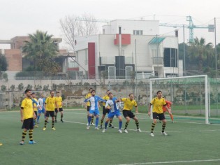 Un'azione di gioco della gara