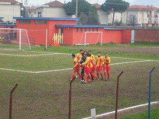 Esultanza per il goal di Scarpato