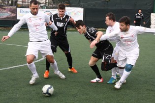 Un'azione di gioco della gara