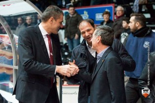 Marcelletti con Gentile e Dell'Agnello (Foto Buco Juvecaserta.it)