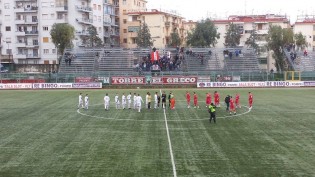Turris e Gladiator all'ingresso in campo (foto Giulia D'Arcangelo)