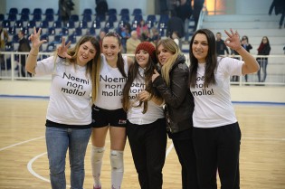 Le maglie di incoraggiamento per Noemi