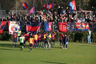 La festa con i tifosi a fine gara