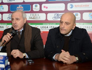 Il presidente della Casertana Lombardi e il papà di Catello Mari (Foto Melone)