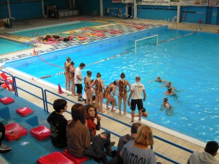 La SIS Roma durante un time out