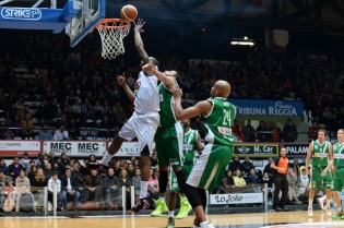 Easley in azione (Foto Melone)