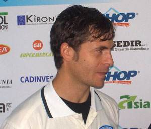 Gigi Carosella in gol nel '96 in Casertana-Teramo
