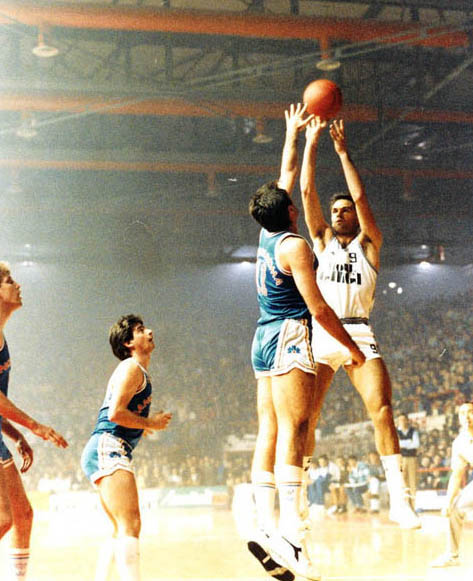 Oscar continua la battaglia