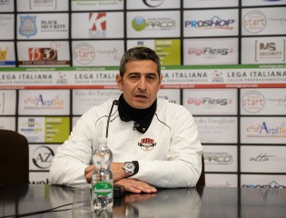 Pasquale Padalino allenatore del Foggia (Foto Melone)