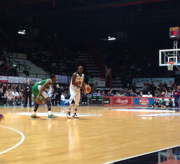 La Juve fa a pezzi Avellino e si riavvicina ai playoff