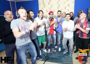 I calciatori della Casertana durante la registrazione