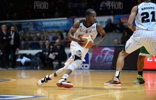 Moore in azione contro Siena 