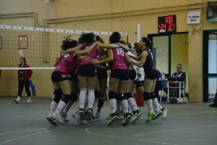 La Volalto festeggia dopo il successo