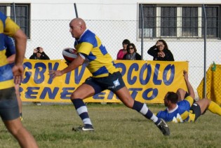 Angelo Cipullo, 2 mete per lui (foto: Sara Barricelli)