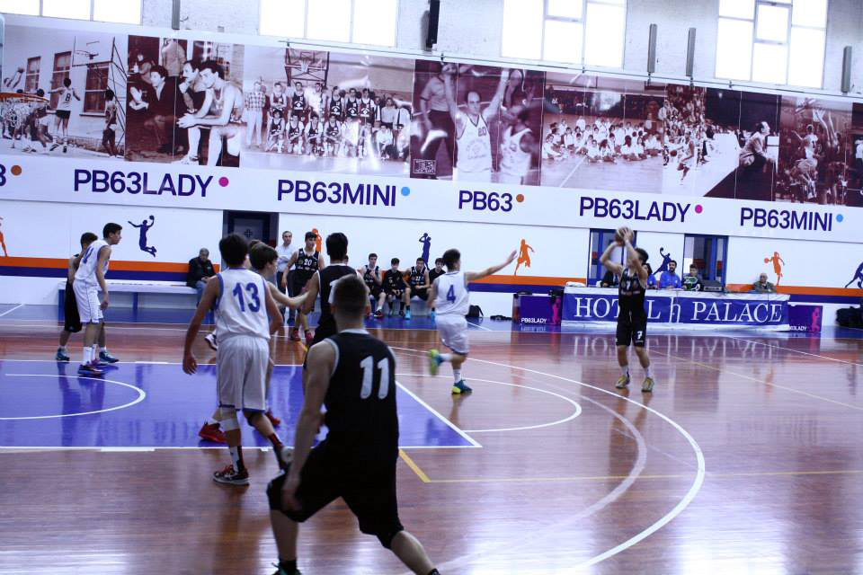 Un'azione di gioco di Battipaglia-Pasta Reggia