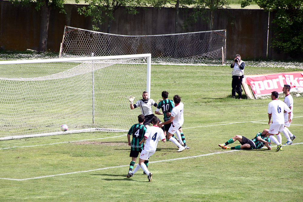 Casertana quanti regali al Tuttocuoio: pesante 3-0 e addio Supercoppa di Lega