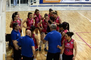 La Volalto durante un timeo contro Olbia (Foto Giuseppe Melone)