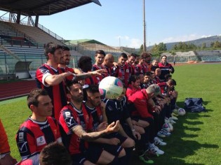 Foto di gruppo per la Casertana