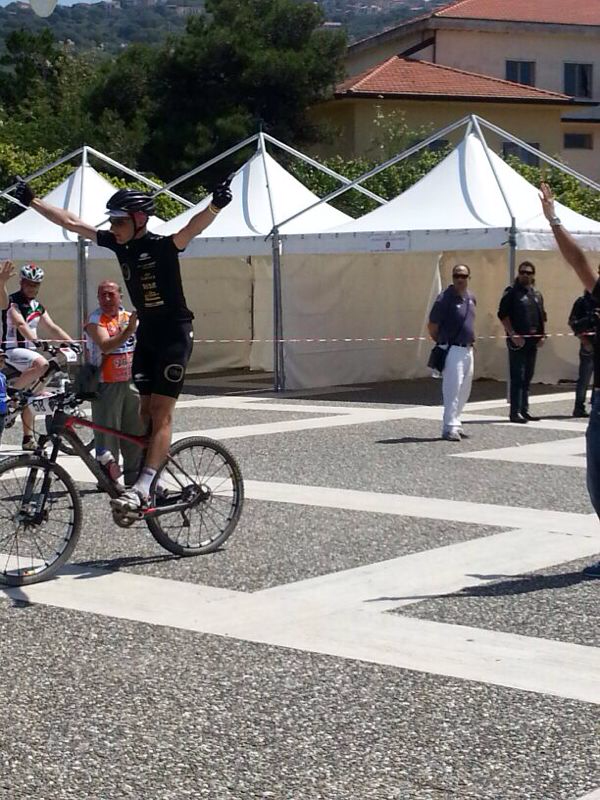 Luigi Ferritto vince la gran fondo “Sulle Orme di Parmenide” e festeggia il 90° successo in carriera