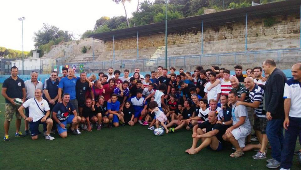 Ieri a Napoli stage di rugby con Tuiavii, Persico ed Armand al centro Elio Fusco