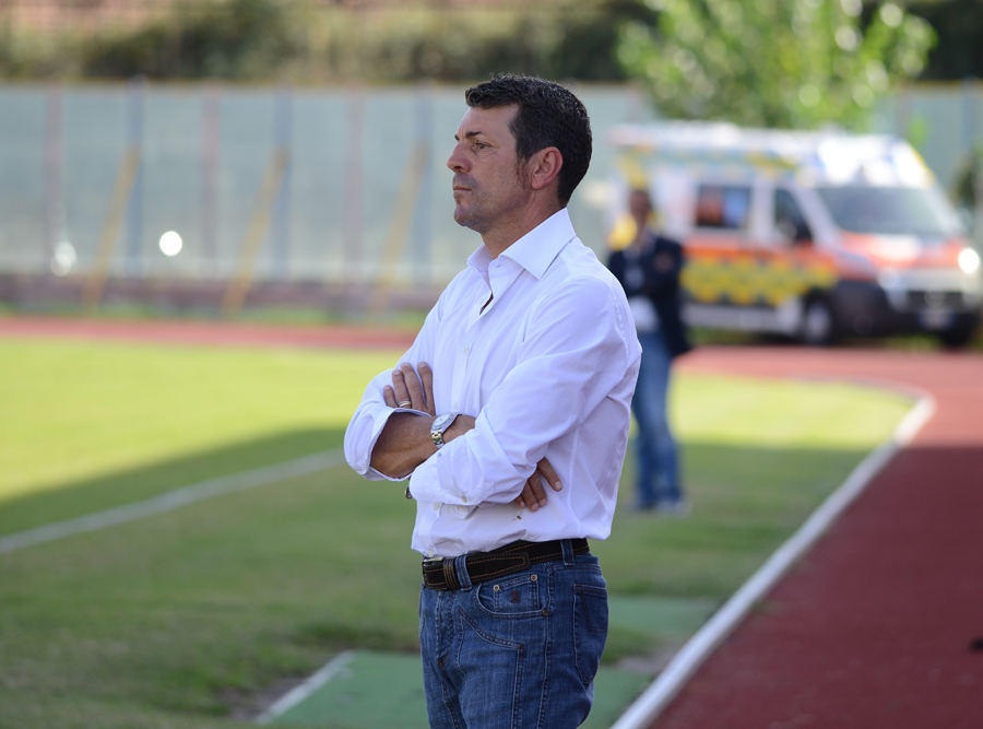 Casertana, Lombardi ci ripensa e affida la panchina a Sasà Campilongo