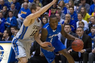 Frank Gaines in azione