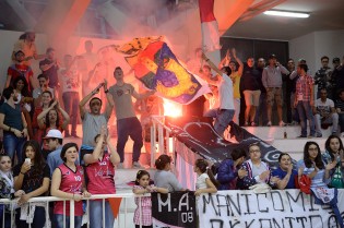 Tifosi della Volalto in festa, è finale (Foto Giuseppe Melone)