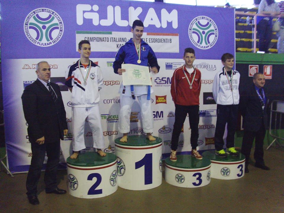 Daniele Petrillo dell’Asd Fi-Club Maddaloni  bronzo ai campionati italiani di karate