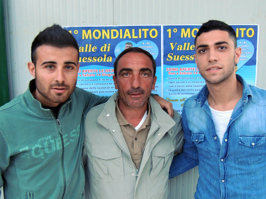 Il presidente Savinelli con gli organizzatori del Torneo