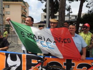 Santa Maria A Vico saluta il Giro d'Italia rosa
