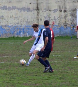 In foto Vincenzo Carfagno proprio contro il Gelbison