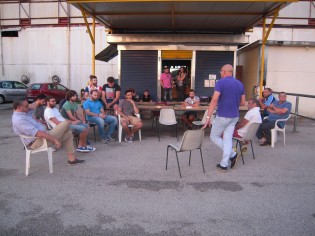 La presentazione ad una parte della squadra del nuovo allenatore 