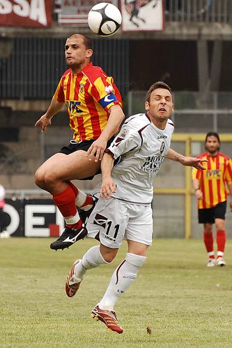 Casertana si lavora al centrocampo: oltre a Carrus e Uliano rispunta De Liguori