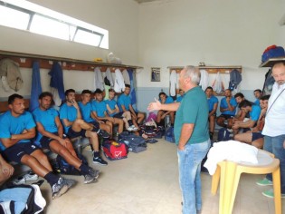 Mister Citarelli a colloquio con la squadra