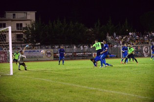 Il gol di Caturano (Foto Giuseppe Melone)