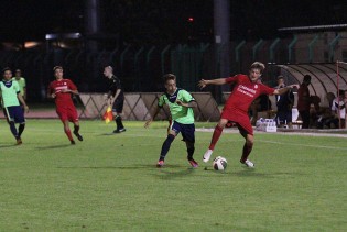 Bacio Terracino autore di un eurogol contro il Gualdo (Foto Giuseppe Melone)