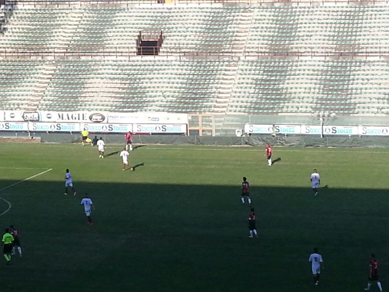 Un'azione di gioco della gara