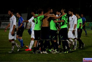 L'esultanza a fine gara (Foto Giuseppe Scialla)
