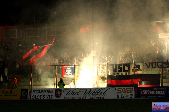Casertana concreta e vincente di notte, ecco la fotogallery del match contro il Cosenza