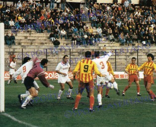 Il gol di Giordano in Lecce-Casertana del '91