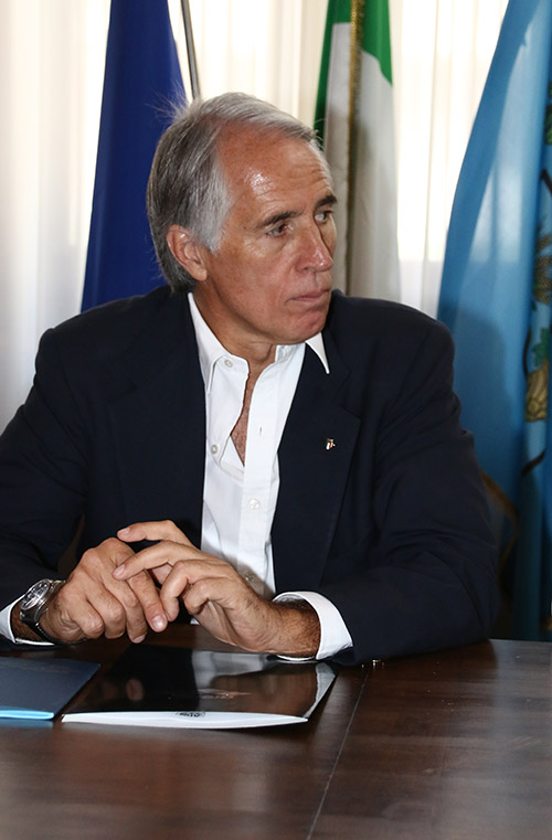 Il Presidente del Coni Malagò in visita agli impianti sportivi casertani