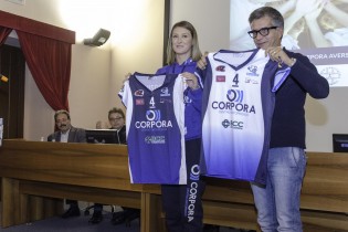 La presentazione delle nuove maglie