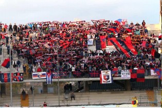 I tifosi della Casertana a Benevento (Foto Giuseppe Scialla)