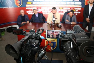 Un momento della conferenza stampa