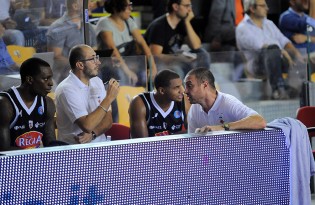 Esposito sulla panchina della Juve (Foto Fiacco)