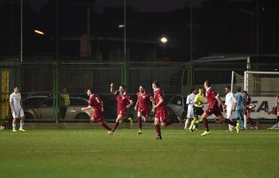 L'esultanza dei normanni dopo il gol (Foto Vincenzo DI Monda)
